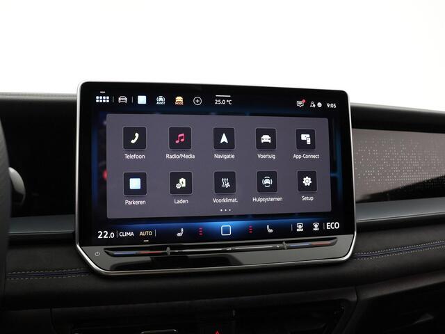 Volkswagen Tayron 1.5 204pk DSG eHybrid R-Line Edition · Panoramadak · 360 Camera · Inklap. Trekhaak · Matrix LED · Dodehoeksensor · Keyless · Garantie t/m 04-08-2029 of 100.000km