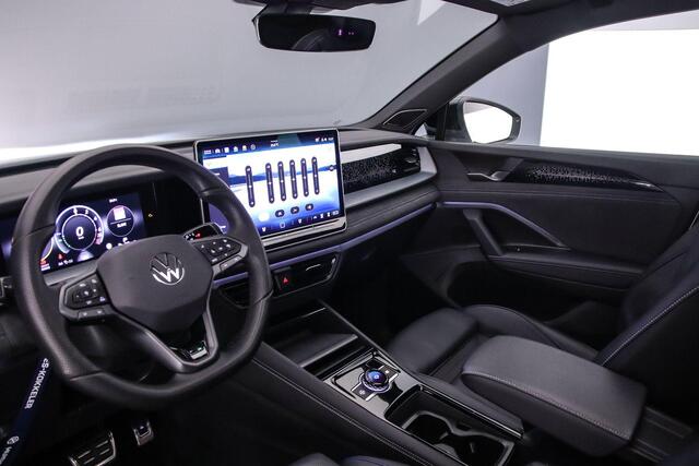 Volkswagen Tayron R-Line Edition 1.5 TSI eHybrid 272pk DSG Automaat Trekhaak, Harman Kardon audio, Lederen bekleding, Panoramadak, Adaptive cruise control