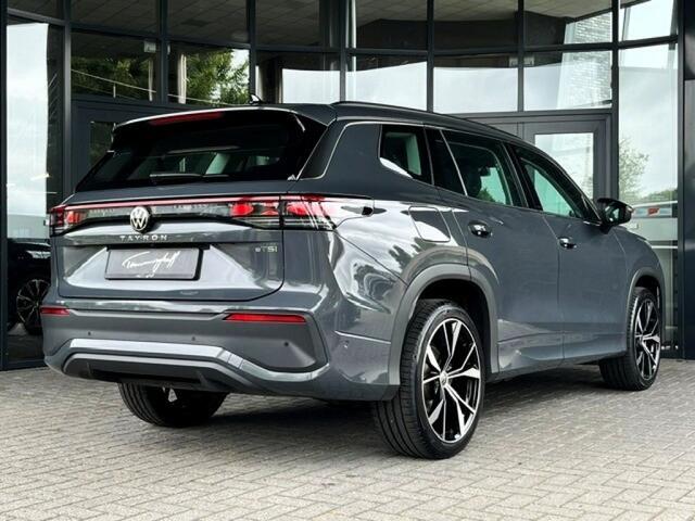 Volkswagen Tayron 1.5 eTSI LIFE 7-PERS. - TREKH. - 20 INCH - MATRIX