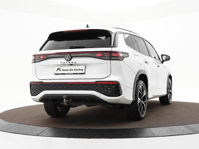 Volkswagen Tayron 1.5 eTSI 204pk DSG R-Line Edition · Panoramadak · 360 Camera · Inklap. Trekhaak · Massagestoelen · Stuur- & Stoelverwarming · Garantie t/m 21-10-2030 of 100.000km