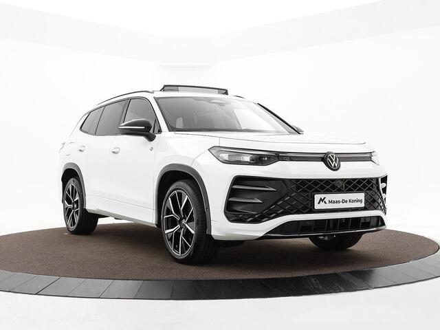 Volkswagen Tayron 1.5 eTSI 204pk DSG R-Line Edition · Panoramadak · 360 Camera · Inklap. Trekhaak · Massagestoelen · Stuur- & Stoelverwarming · Garantie t/m 21-10-2030 of 100.000km