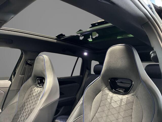 Volkswagen Tayron 1.5 272pk DSG eHybrid R-Line Edition · Panoramadak · 360 Camera · Wegklapbare Trekhaak · Dodehoek Detectie · 20'' Inch · Garantie t/m 03-11-2029 of 100.000km