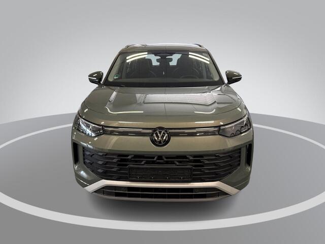 Volkswagen Tayron 1.5 204pk DSG eHybrid Life Edition · Camera · Wegklapbare Trekhaak · Apple/Android Car Play · Stoel-&Stuurverwarming · 18'' Inch ·