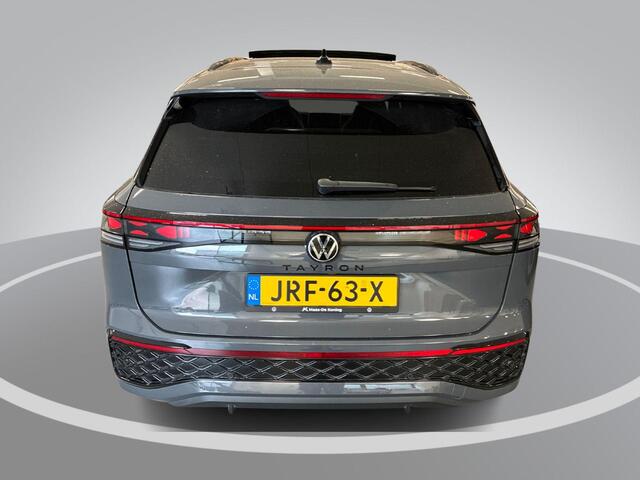 Volkswagen Tayron 1.5 272pk DSG eHybrid R-Line Edition · Panoramadak · 360 Camera · Wegklapbare Trekhaak · Alarm · 20'' Inch · 17-12-2029 of 100.000km