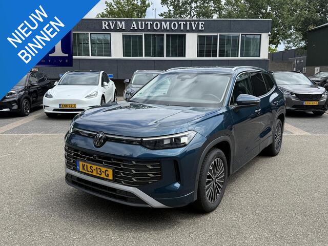 Volkswagen Tayron 1.5 eHybrid Elegance STOEL- & STUURWIELVERWARMING | IQ LED | ELEK. TREKHAAK | 360° CAMERA | BLIND SPOT | ADAPTIVE CRUISE CONTROL | FABRIEKSGARANTIE | ALL IN RPIJS |