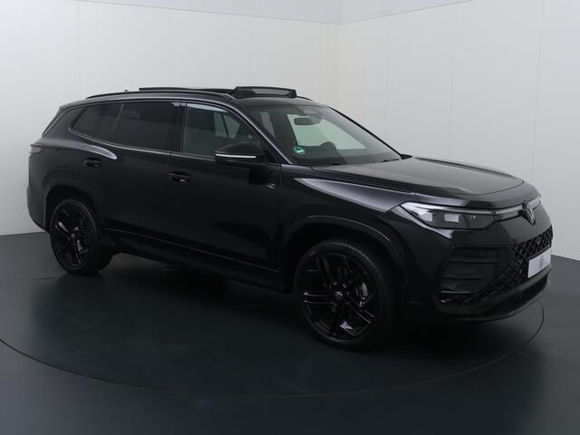 Volkswagen Tayron 1.5 eHybrid R-Line Edition | 204 PK | SoH 100% | Trekhaak wegklapbaar | Adaptive Cruise Control | Panoramadak | Harman Kardon Audio | 360 graden camera | Head-up Display |