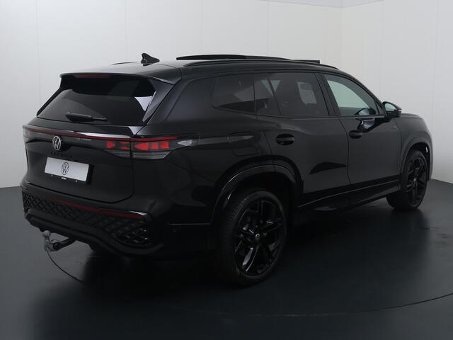 Volkswagen Tayron 1.5 eHybrid R-Line Edition | 204 PK | SoH 100% | Trekhaak wegklapbaar | Adaptive Cruise Control | Panoramadak | Harman Kardon Audio | 360 graden camera | Head-up Display |