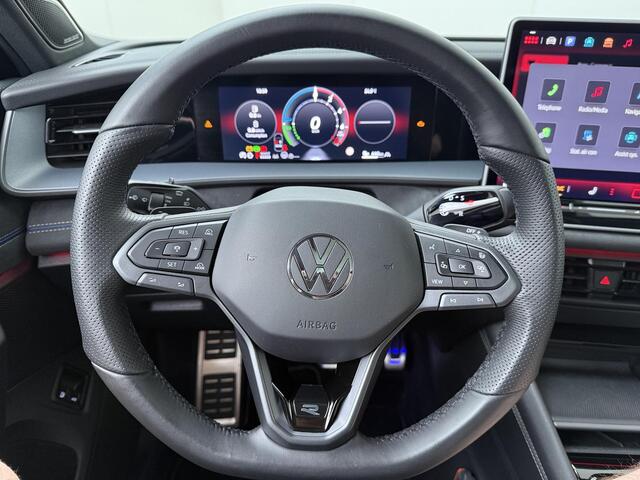 Volkswagen Tayron 1.5 eHybrid R-Line Edition | 204 PK | SoH 100% | Trekhaak wegklapbaar | Adaptive Cruise Control | Panoramadak | Harman Kardon Audio | 360 graden camera | Head-up Display |