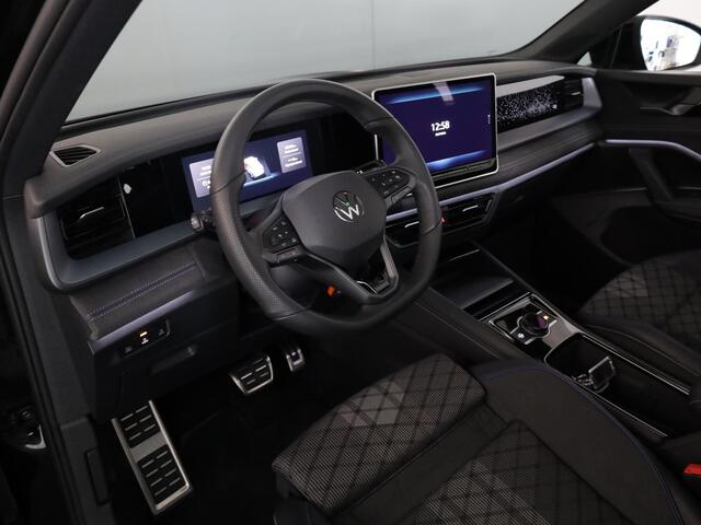 Volkswagen Tayron 1.5 eHybrid R-Line Edition 204 pk Automaat (DSG) | Verlengde garantie | Navigatie | Panoramadak | Trekhaak (wegklapbaar) | Parkeersensoren (Park assist) | Rondomzicht camera | Black Style pakket | R-Line |