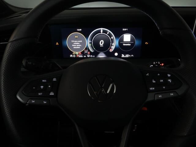 Volkswagen Tayron 1.5 eHybrid R-Line Edition 204 pk Automaat (DSG) | Verlengde garantie | Navigatie | Panoramadak | Trekhaak (wegklapbaar) | Parkeersensoren (Park assist) | Rondomzicht camera | Black Style pakket | R-Line |