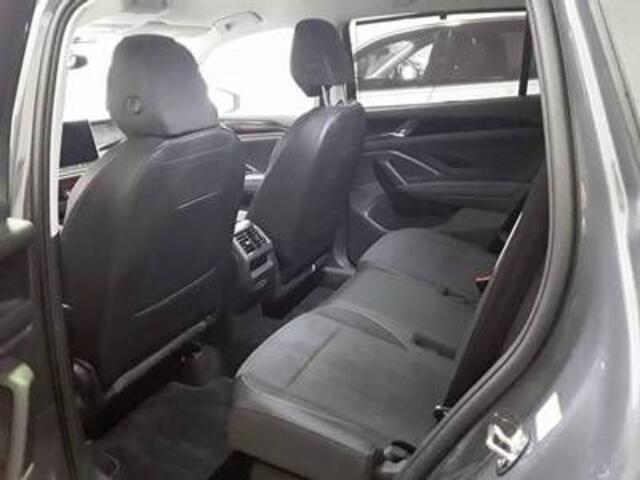 Volkswagen Tayron 1.5 TSI eHybrid 204pk DSG Elegance / HD Matrix Led / Navigatie