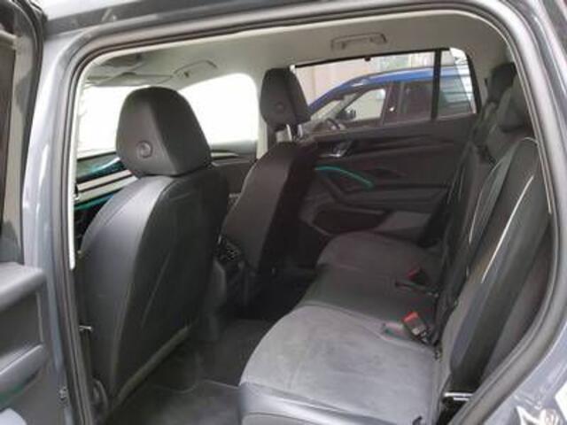 Volkswagen Tayron 1.5 TSI 272pk DSG eHybrid Elegance / Trekhaak / Navi / HD Matrix Led