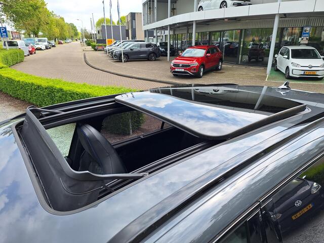 Volkswagen Tayron Hybrid 272pk R-Line Blackstyle (Pano,IQ,360 Camera)