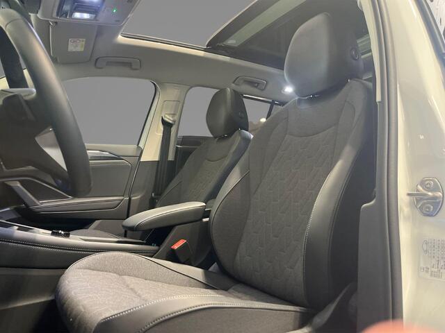 Volkswagen Tayron 1.5 eTSI 204pk DSG Life · Camera · Panoramadak · Apple/Android Car Play · Wegklapbare Trekhaak · 18'' Inch · Garantie t/m 16-11-2030 of 100.000km