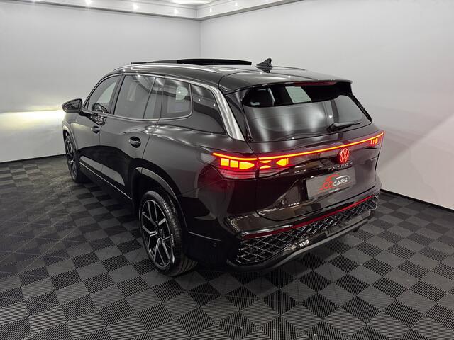 Volkswagen Tayron 1.5 eHybrid R-Line Edition PHEV 272pk Pano, Half leder, Camera, Navi, Elektrische achterklep, Sfeerverlichting, Cruise control adaptief, 2 jaar garantie