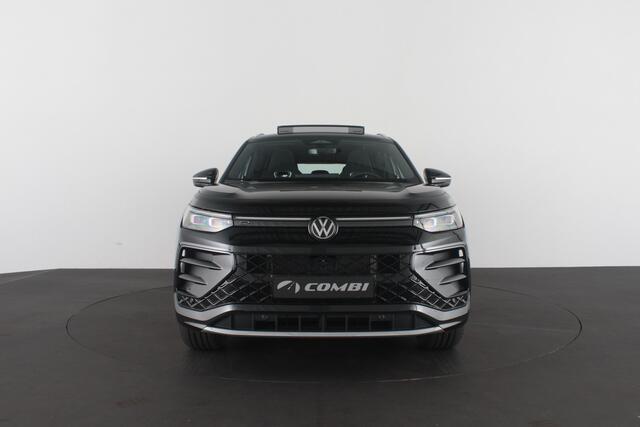 Volkswagen Tayron 1.5 eHybrid R-Line Edition > 272pk/Pano.schuifdak/Trekhaak/116km WLPT Plug-in hybride