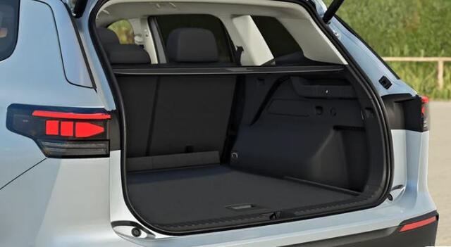 Volkswagen Tayron 1.5 eTSI Life Edition 7p. / Navi / APP Connect/ Trekhaak wegklapbaar / 7 stoelen