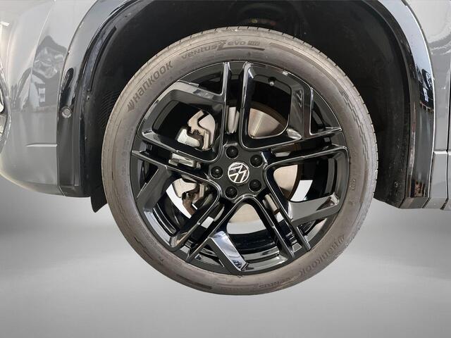Volkswagen Tayron 1.5 272pk DSG eHybrid R-Line Edition · Panoramadak · Wegklapbare Trekhaak · 360 Camera · Apple/Android Car Play · 20'' Inch · Garantie t/m 08-12-2029 of 100.000km