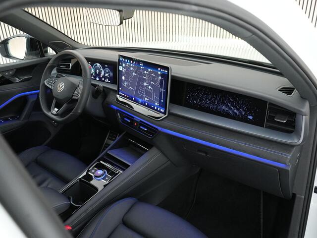 Volkswagen Tayron 1.5 eHybrid 272pk R-Line Edition |Pano|Harman&Kardon|Leder|Massage|Memory|Head-up|20" LMV|Trekhaak