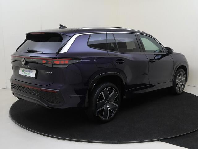 Volkswagen Tayron 1.5 eHybrid R-Line | SoH 100% | Panoramadak | Trekhaak | 360 camera | ErgoActive stoelen | Head-up display | Adaptieve demping | Harman/Kardon |