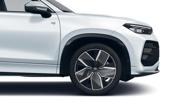 Volkswagen Tayron 1.5 eHybrid 272PK DSG R-LINE SPORT HARMAN-KARDON/360° CAMERA/TREKHAAK