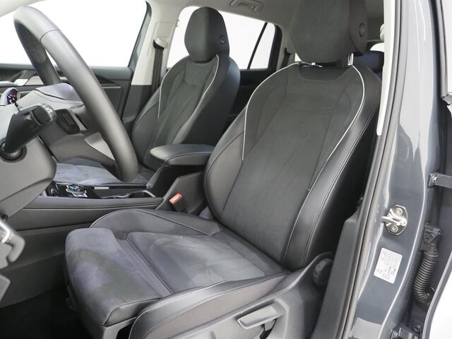 Volkswagen Tayron 1.5 eHybrid Elegance 204PK | Leder/Alcantara | Trekhaak | Massage | 360 | Sfeerlicht | Adaptive Cruise | Matrix
