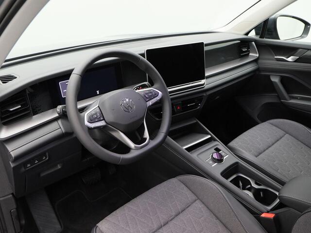 Volkswagen Tayron Life Edition 1.5 eTSi 150 Pk Automaat 7-Persoons | Trekhaak | Stoel & Stuur Verwarming | 19" Inch | Adaptieve Cruise Control | Carplay