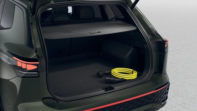 Volkswagen Tayron 1.5 eHybrid 272 6DSG R-Line Edition | 'App-Connect' draadloze smartphone integratie | Automatische afstandsregeling (Adaptive Cruise Control) | Black Style Pakket