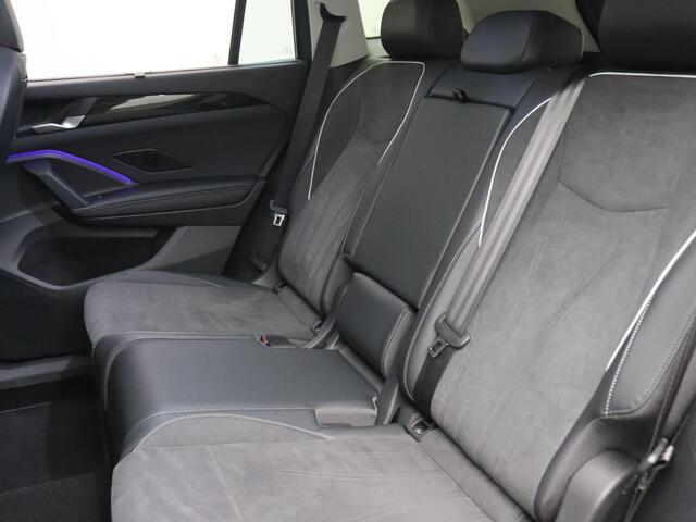 Volkswagen Tayron 1.5 eHybrid Elegance 272PK DSG SOH 100%, Trekhaak, 360gr. Camera, 18" LM Velgen, Keyless, Elektr. Achterklep, Side Assist, Ergo Comfort stoel, Stoel-Stuurverwarming