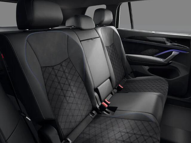 Volkswagen Tayron R-Line Edition 1.5 eHybrid 204 PK 6 versn. DSG · Black Style Pakket · Trekhaak inklapbaar, met elektrische ontgrendeling, incl. aanhangermanoeuvreerhulp Trailer Assist ·