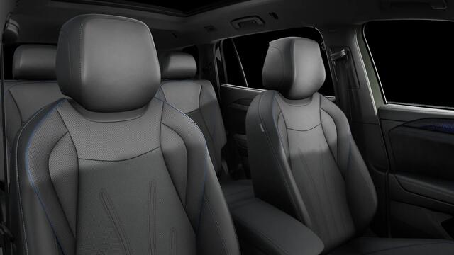 Volkswagen Tayron 1.5 eHybrid R-Line Edition 204PK DSG Panoramadak, Trekhaak, Black Style, Leder, Memorystoel, 20" LM velgen, Harman Kardon, Elektr. Achterklep