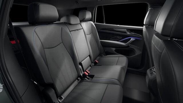 Volkswagen Tayron 1.5 eHybrid R-Line Edition 204PK DSG Panoramadak, Trekhaak, Black Style, Leder, Memorystoel, 20" LM velgen, Harman Kardon, Elektr. Achterklep