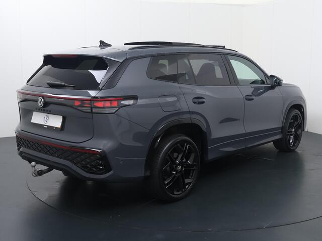 Volkswagen Tayron 1.5 eHybrid R-Line Edition | 272 PK | SoH 100% | Trekhaak wegklapbaar | Adaptive Cruise Control | Achteruitrijcamera | Panoramadak | Keyless Entry |