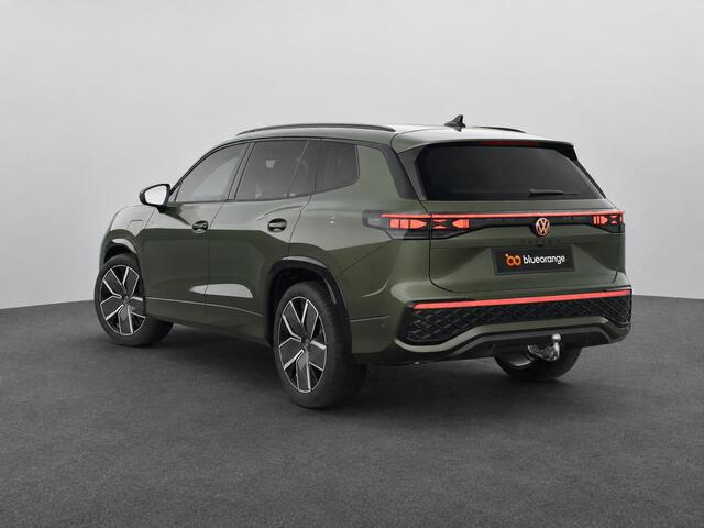 Volkswagen Tayron 1.5 eHybrid R-Line Edition 272PK DSG Panoramdak, Trekhaak, Black Style, Harman Kardon Audio, 360gr. Camera, Head-Up Display, Matrix LED Verlichting, 20" LM Velgen
