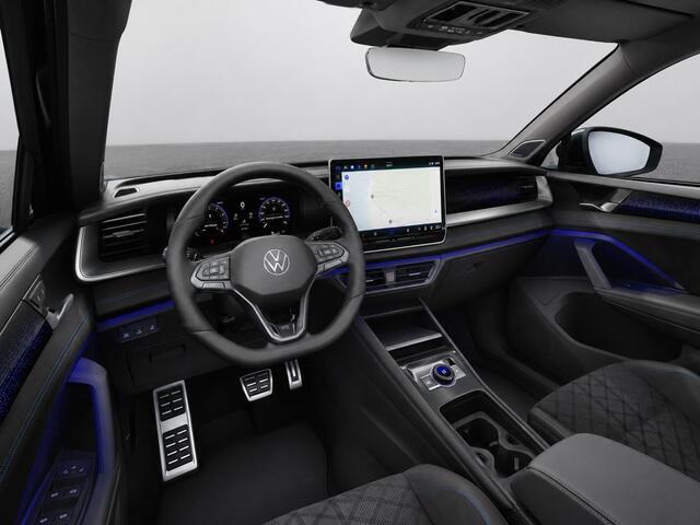 Volkswagen Tayron 1.5 eHybrid R-Line Edition 272PK DSG Panoramdak, Trekhaak, Black Style, Harman Kardon Audio, 360gr. Camera, Head-Up Display, Matrix LED Verlichting, 20" LM Velgen
