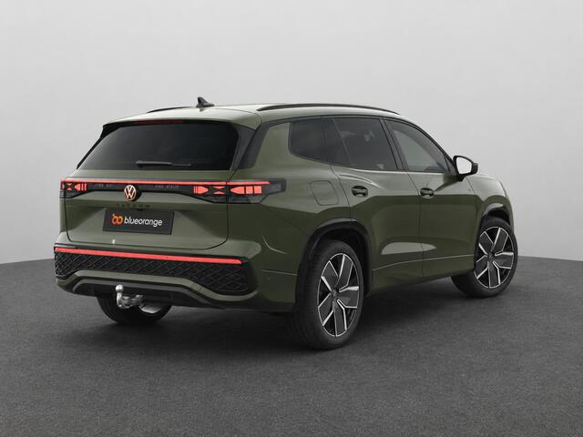 Volkswagen Tayron 1.5 eHybrid R-Line Edition 272PK DSG Panoramdak, Trekhaak, Black Style, Harman Kardon Audio, 360gr. Camera, Head-Up Display, Matrix LED Verlichting, 20" LM Velgen