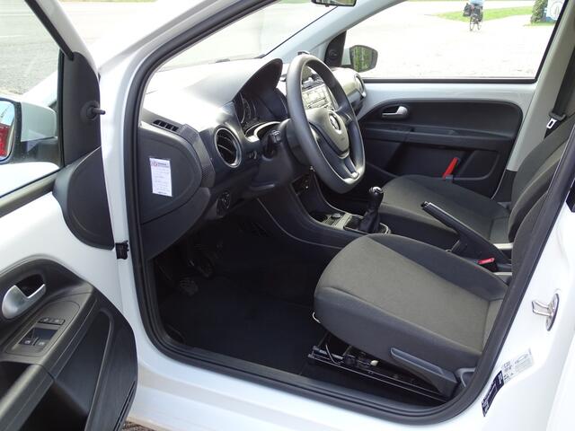 Volkswagen UP! 1.0 Dab PDC Clima Camera