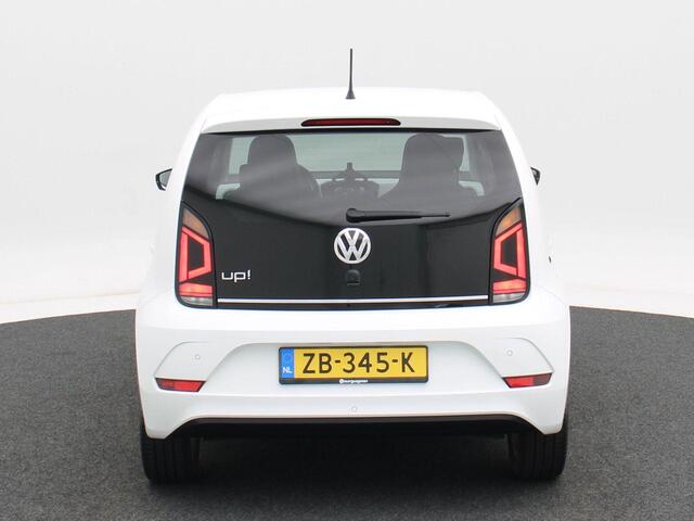 Volkswagen UP! 1.0 BMT up! beats | Airco | Cruise Control | Bluetooth | Parkeersensoren Achter | Beats Audio | 15 Inch | 59.733 Km!!