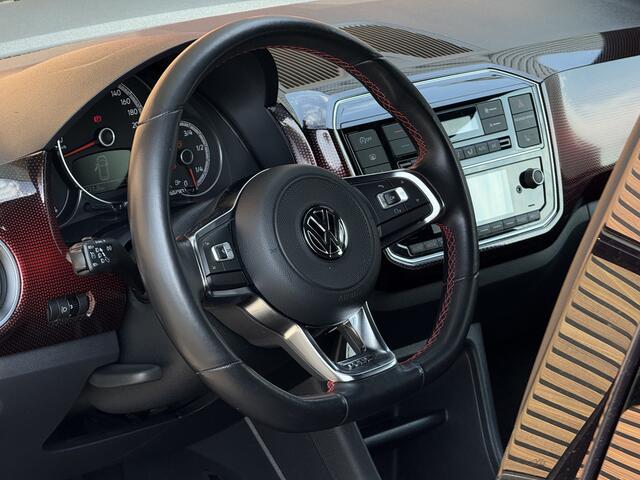 Volkswagen UP! 1.0 TSI GTI 17Inch / All season banden / PDC / Clima / Spoiler