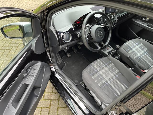 Volkswagen UP! 1.0 BMT move up! | BLUETOOTH | NAVIGATIE | AIRCO | STOELVERWARMING