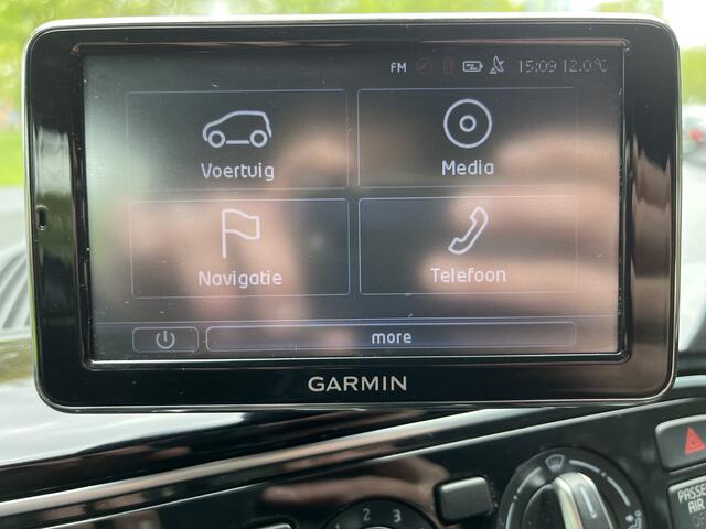 Volkswagen UP! 1.0 BMT move up! | BLUETOOTH | NAVIGATIE | AIRCO | STOELVERWARMING