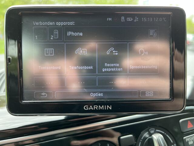 Volkswagen UP! 1.0 BMT move up! | BLUETOOTH | NAVIGATIE | AIRCO | STOELVERWARMING