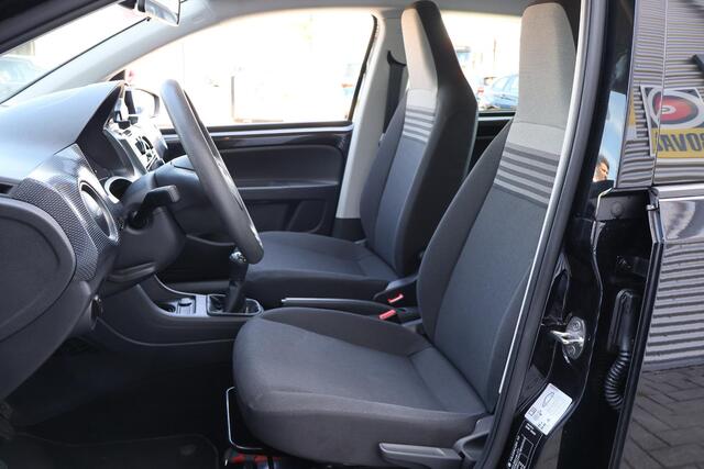 Volkswagen UP! 1.0 Airco | Carplay | DAB Radio | Start/Stop | NAP | Volledig Onderh. | Nette Auto