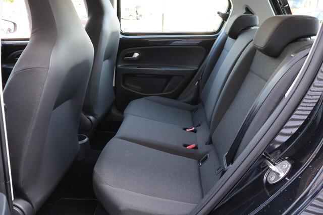 Volkswagen UP! 1.0 Airco | Carplay | DAB Radio | Start/Stop | NAP | Volledig Onderh. | Nette Auto