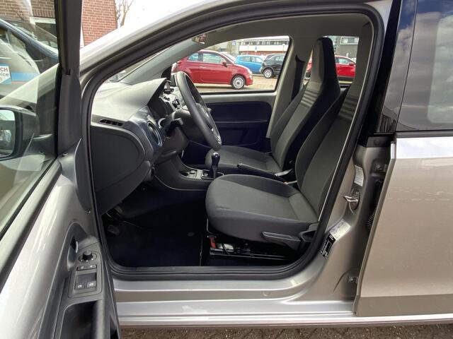 Volkswagen UP! 1.0 BMT move up! 12 maanden BOVAG garantie