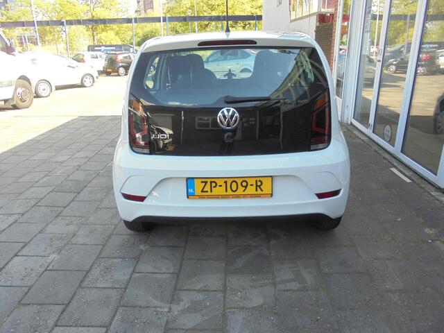 Volkswagen UP! 1.0 BMT move up! Start-Stop, Airco, Cruise Controle, Verkeerswaarschuwing, Brake Assitant, Boordcomputer