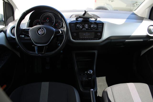 Volkswagen UP! 1.0 BMT high up! Bluetooth, Parkeersensoren, Cruise-Control, LM-Velgen en Keurig onderhouden!
