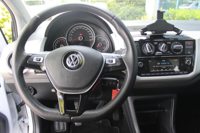 Volkswagen UP! 1.0 BMT high up!