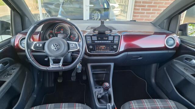Volkswagen UP! 1.0 TSI GTI, Stoelverwarming, Camera, NL Auto!