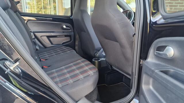 Volkswagen UP! 1.0 TSI GTI, Stoelverwarming, Camera, NL Auto!